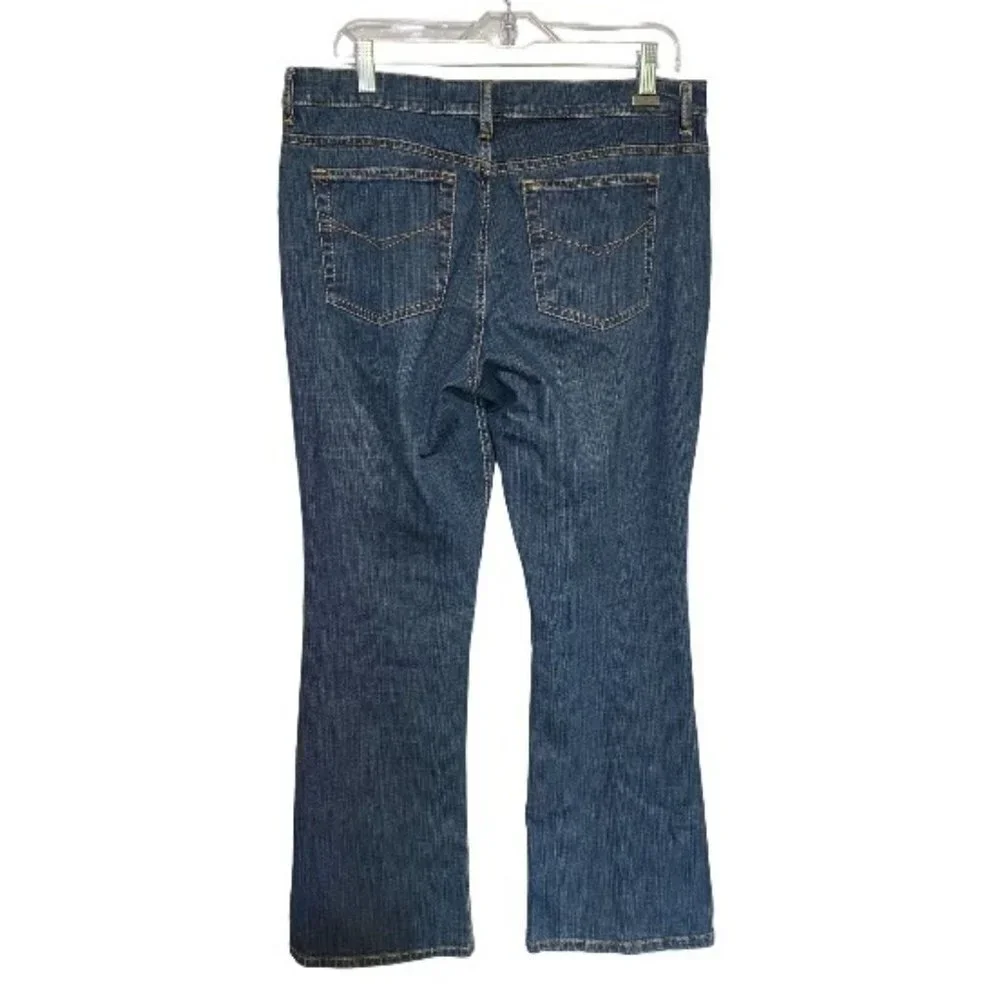Gloria Vanderbilt Women's Size 10 Short Boot Cut‎ Jeans